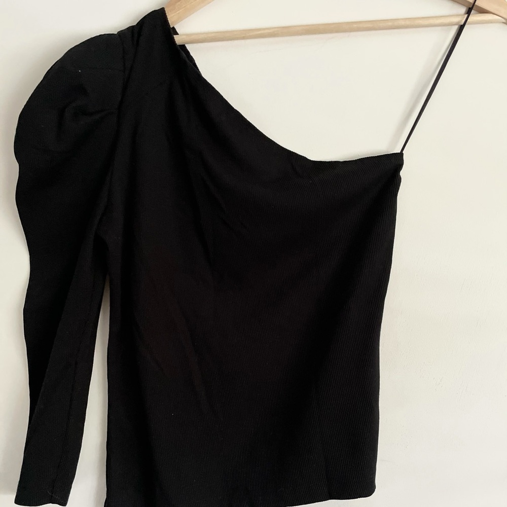 One Shoulder Black Puff Shoulder Top